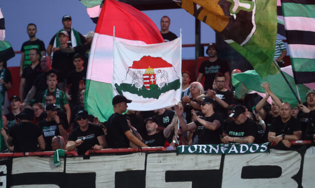 Nagy-Magyarország térkép okozott botrányt Újvidéken a Fradi-Vojvodina összecsapáson