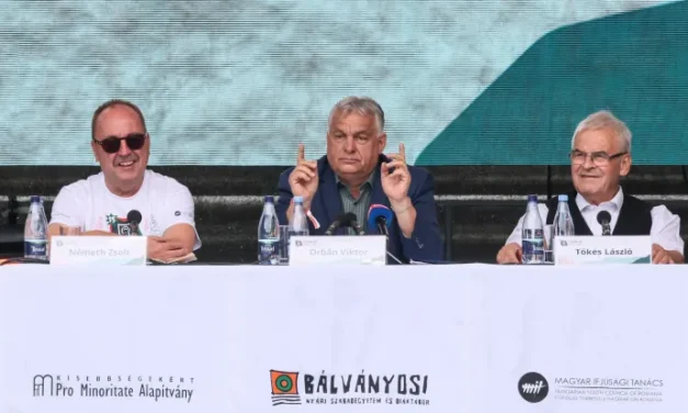 Orbán Tusványoson: Magyarország az új Venezuela, az országot vírus támadta meg