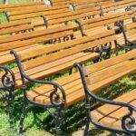 Raktárban porosodnak az adományokból vásárolt padok Óbecsén
