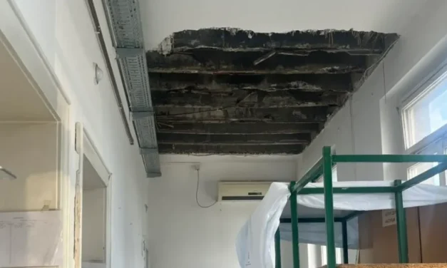 Leomlott a plafon a Vajdasági Egyetemi Klinikai Központ egyik részlegén