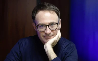 Bottoni: A vajdasági magyar politikai elit elveszítheti eddigi kiváltságos helyzetét A történész szerint a magyarországi hatalomváltás Szerbiában is átrendezheti az erőviszonyokat