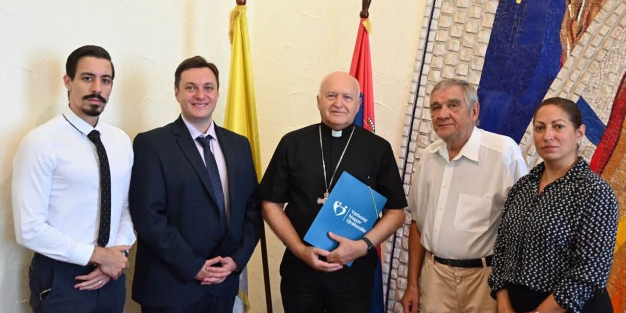 A belgrádi érseknél járt a Vajdasági Magyar Újrakezdés küldöttsége