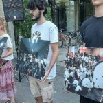 Performansszal és pódiumbeszélgetéssel emlékeztek az újvidéki Bölcsészettudományi Kar előtt a rendőrségi bevonulás évfordulójára