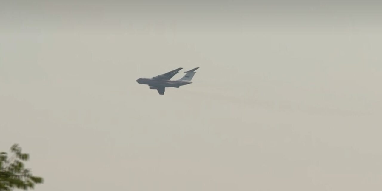 <span class="entry-title-primary">Orosz Il–76-os oltja a tüzet a Delibláti-homokpusztán</span> <span class="entry-subtitle">Egyetlen bevetés során 42 tonna vizet képes ledobni</span>