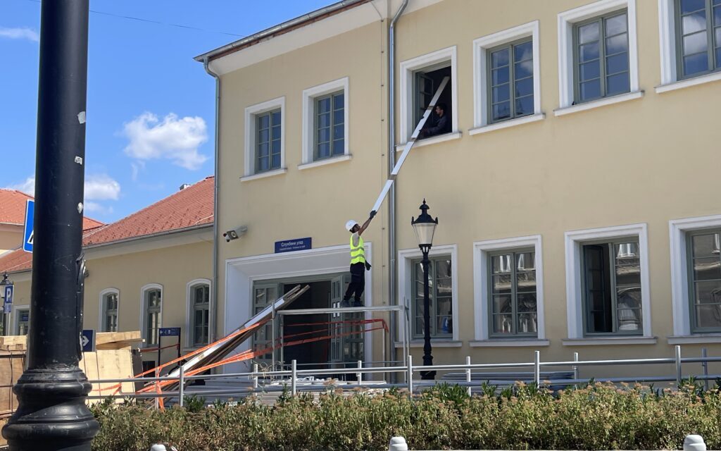 A miniszterelnök a a szabadkai vasútállomásra látogatott