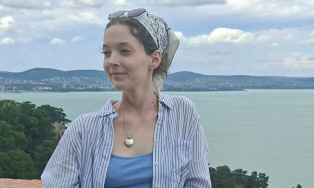 Összegyűlt a pénz, a 22 éves édesanya megkezdheti a gyógykezelést