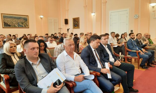 Az užicei haladók Vučić fogadása ellen szavaztak