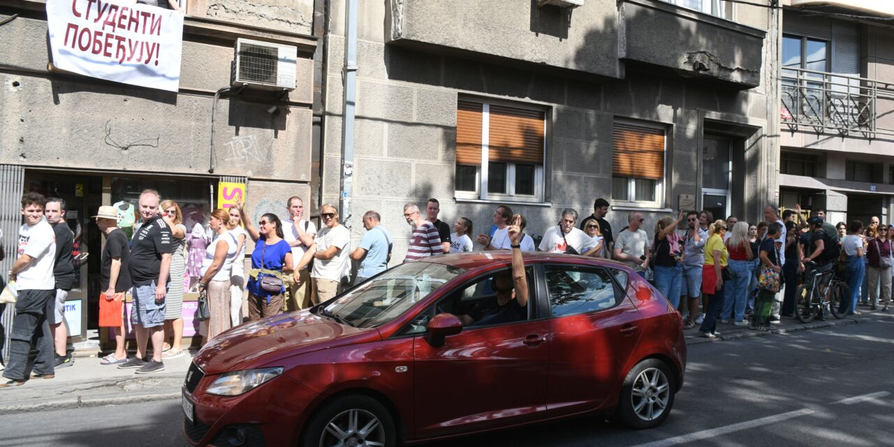 Az egyetemisták arra kérik támogatóikat, tartsanak velük a választási lista átadásában
