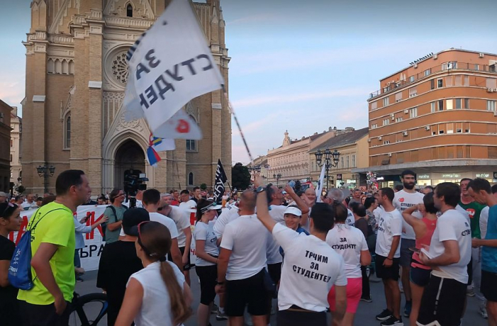 „A maffia kapitulált! És a győzelemnek még csak most jön a java, mert az egyetemisták győznek!”