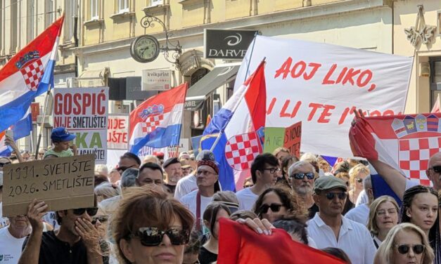 Tízezrek tüntettek Zágrábban