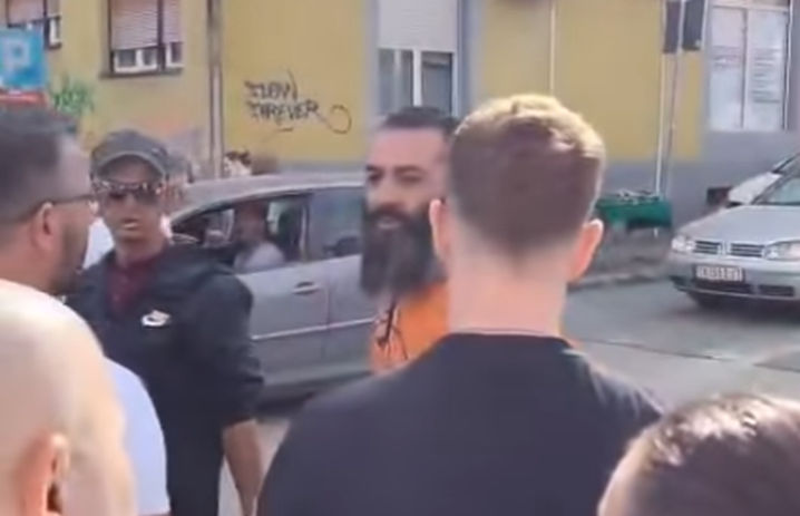 „Megüthetnélek, de fiatal vagy, így nem foglak” (videó)