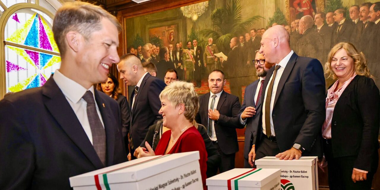 Pásztor: Ha mi nem leszünk ott a parlamentben, akkor vége van ennek a közösségnek!
