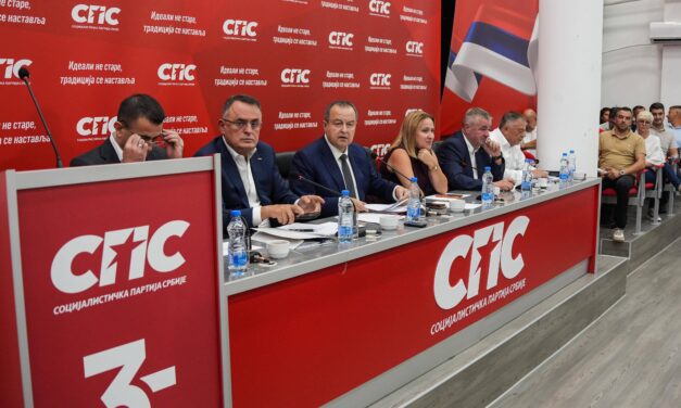 A szocialisták is átadták a választási listájukat