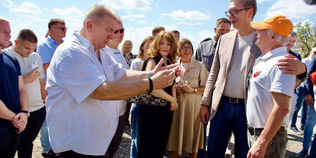 Vajdasági iskolák felújítására tett ígéretet az államfő