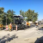 Szabadkán leaszfaltozták a csatornafedőket is, utólag vágják majd ki nekik a helyet