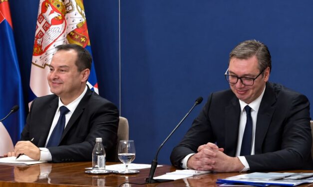Szétesés várhat a szocialistákra és a haladókra