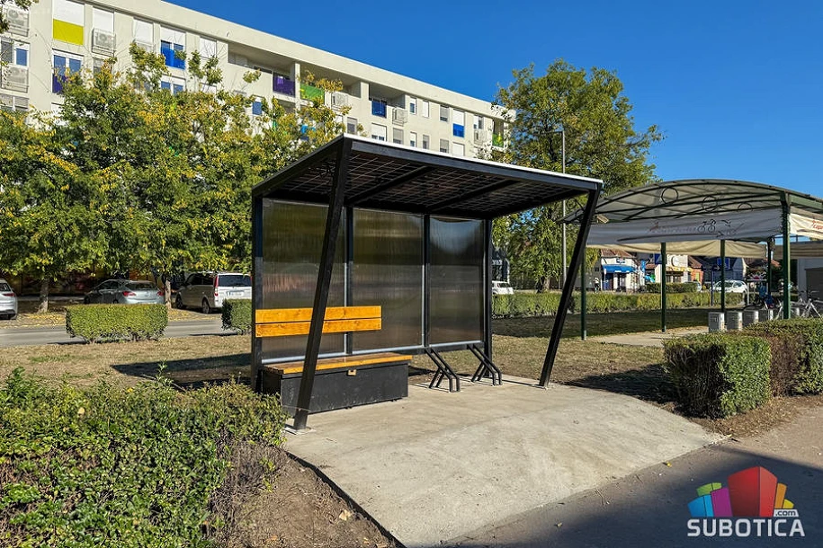Napelemes töltőállomások az elektromos kerékpárok számára